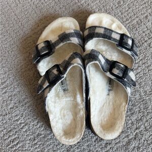 Birkenstock Arizona Plaid White Grey Shearling Slide Sandal EU 42